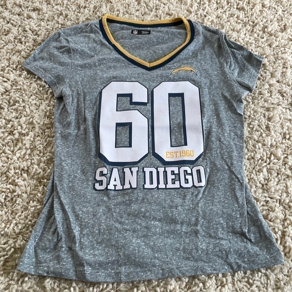 NFL Chargers Short Sleeve T Shirt Size Medium